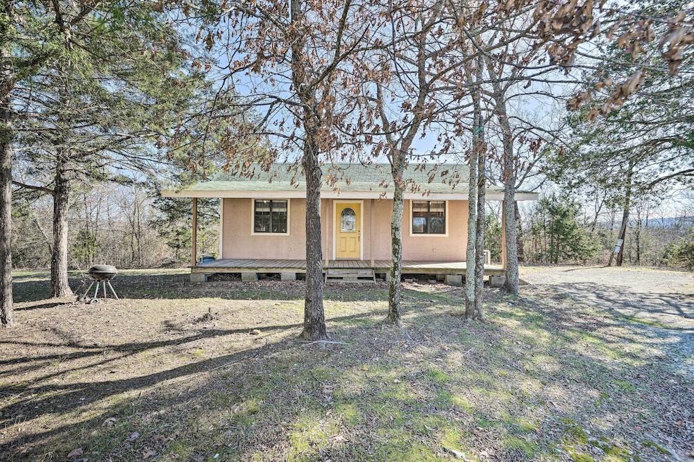 Clayton Cabin Rental Near Sardis Lake!