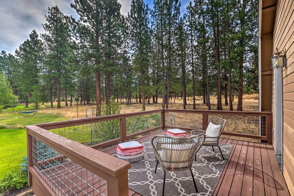 Upscale Bend Barn w/ Deck - Close to Trails!