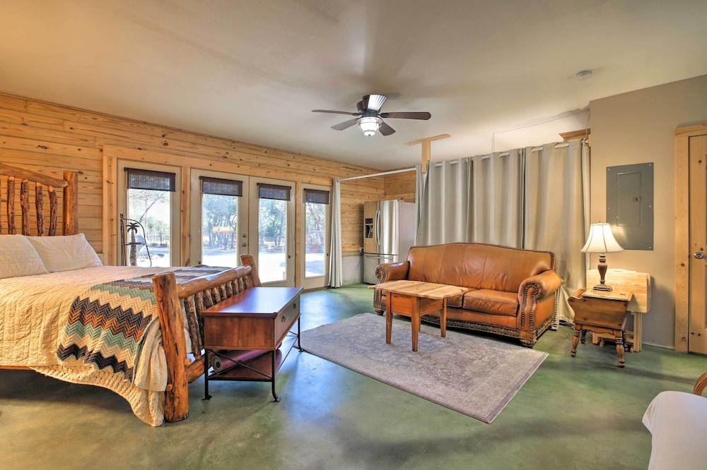 Twin Acres Scenic Ranch in Texas Hill Country