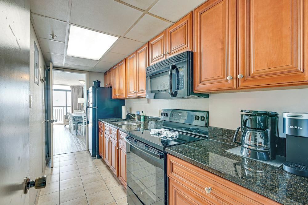 Oceanfront Myrtle Beach Condo w/ Balcony!