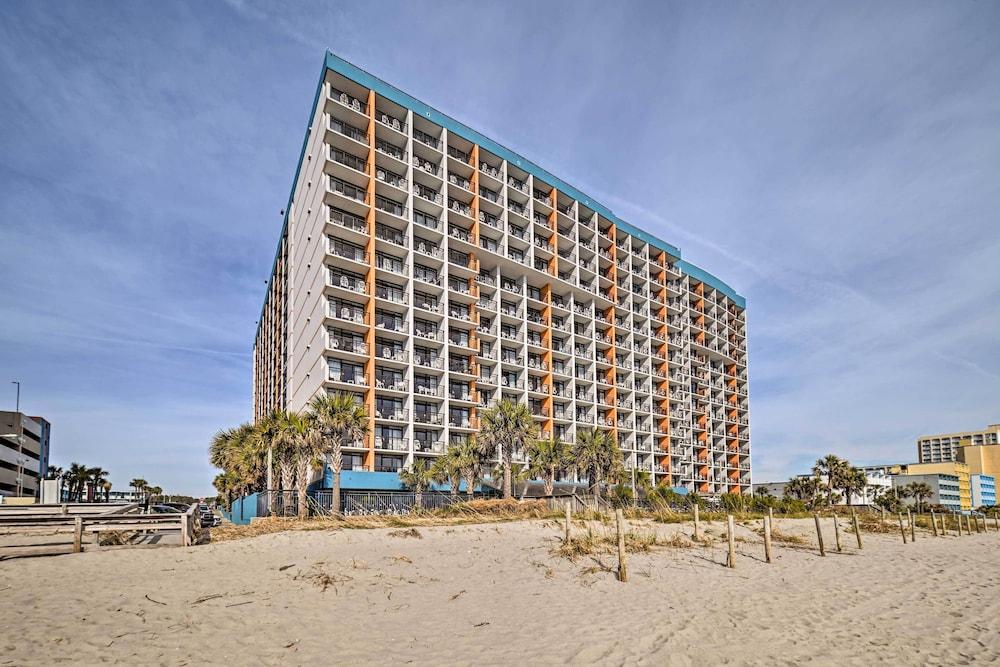 Oceanfront Myrtle Beach Condo w/ Balcony!