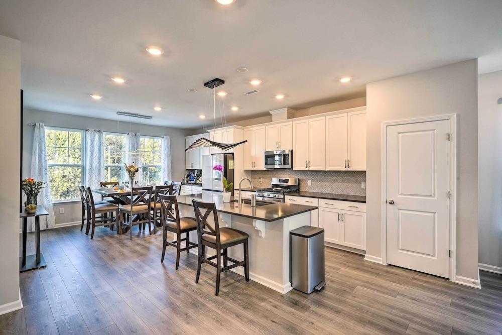 Durham Vacation Rental w/ Community Pools!