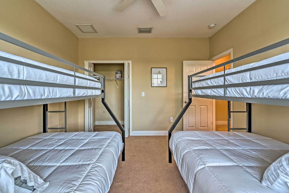 Bright Bayfront Home < 2 Mi to Hernando Beach!