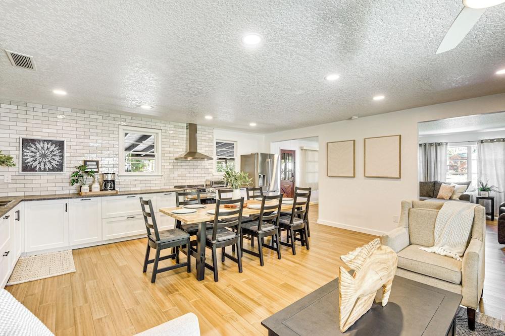 Charming Canalfront Retreat w/ Double Boat Slip!