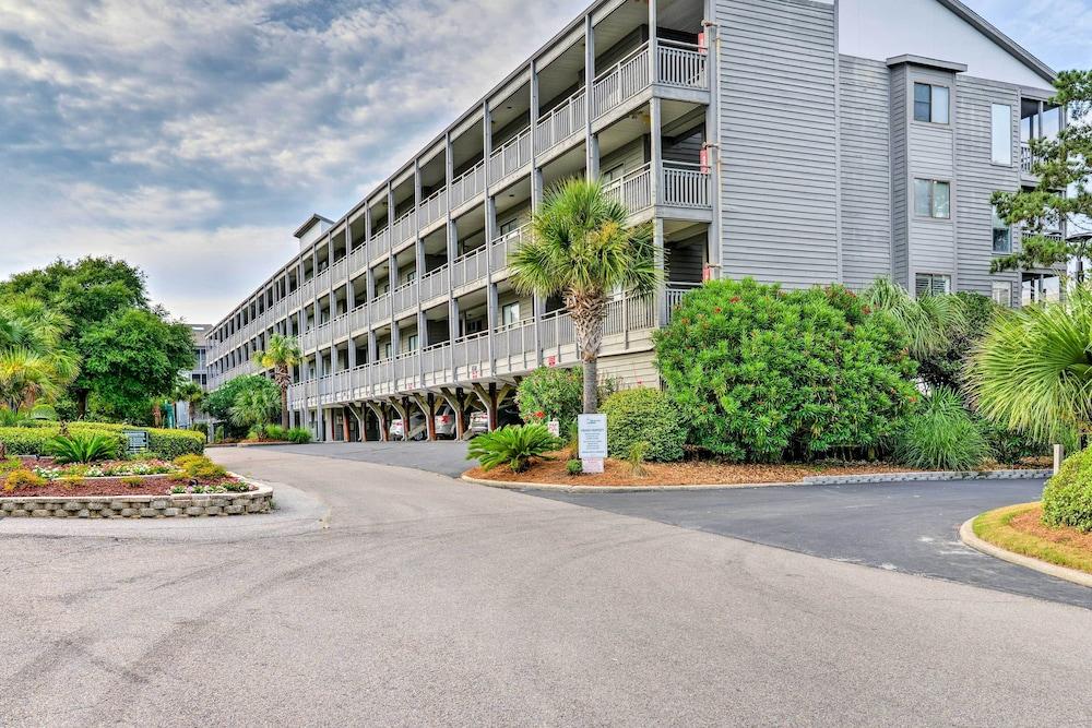 1 Mi to Apache Pier: Myrtle Beach Condo w/ Pool
