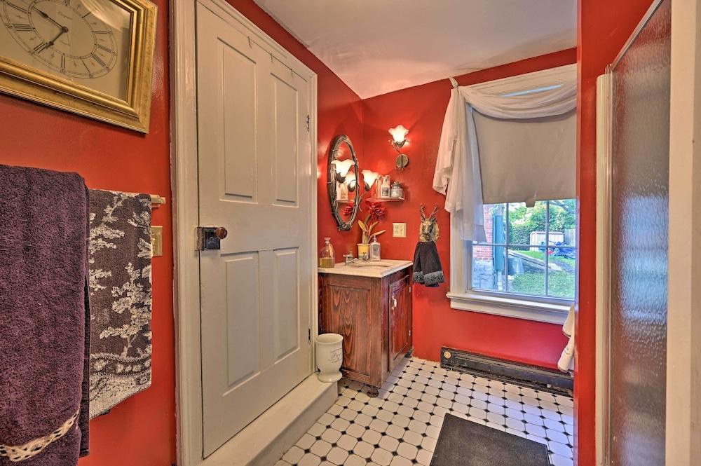 Unique & Historic Home Walk to Lake Champlain