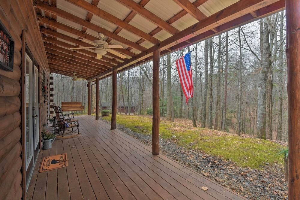 Rural Murphy Cabin - Yard, Hot Tub & Fire Pit