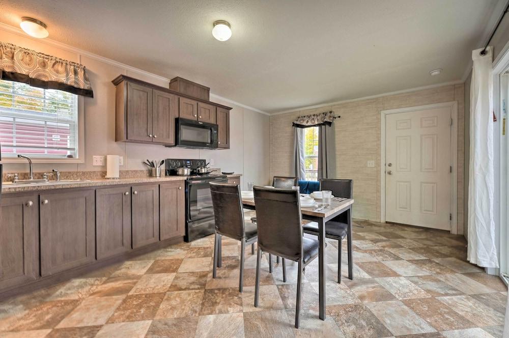 Pet-friendly Cassopolis Escape w/ Lake Access