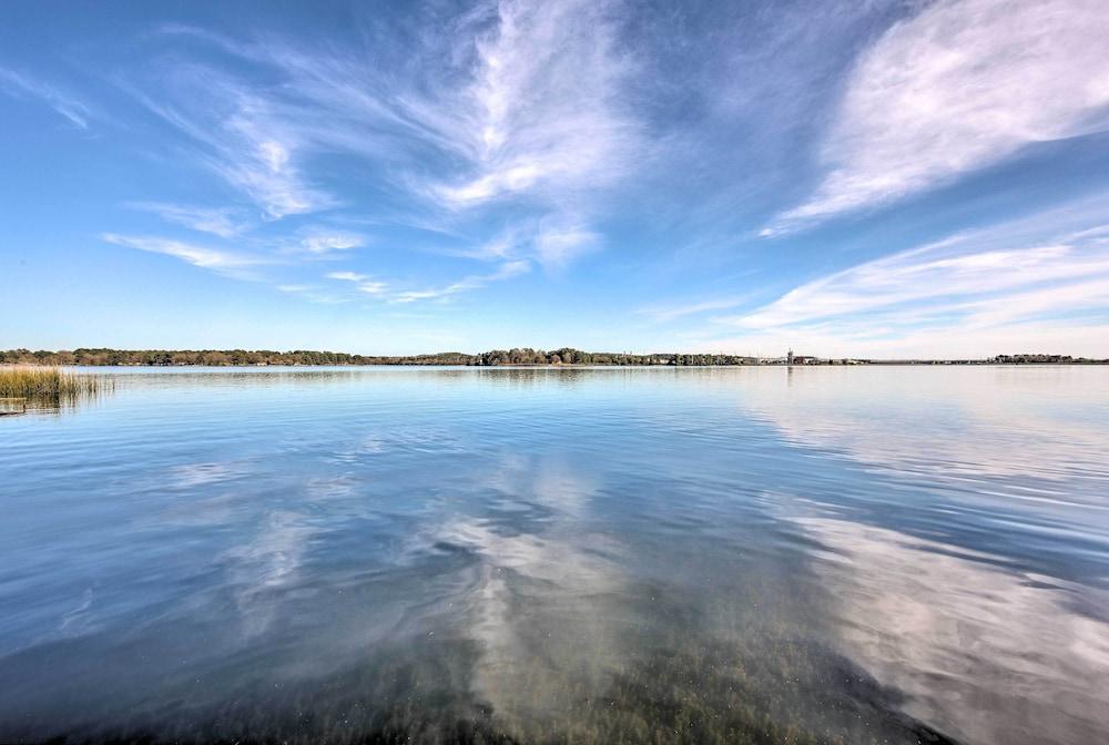Shared Dock & Lake Access: Daingerfield Tiny Home