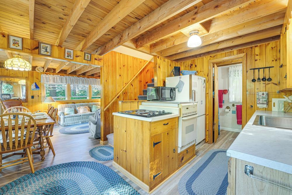 Quiet & Remote Cottage on Panther Pond!