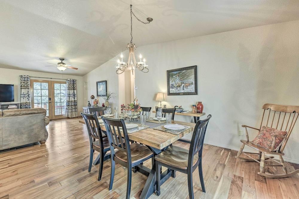 Charming Ruidoso Home w/ Deck & Lovely Views!