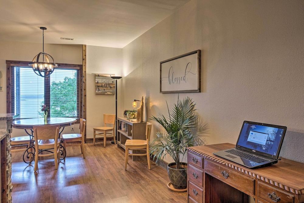 Beaver Lake Retreat w/ Lake Access & Fire Pit!