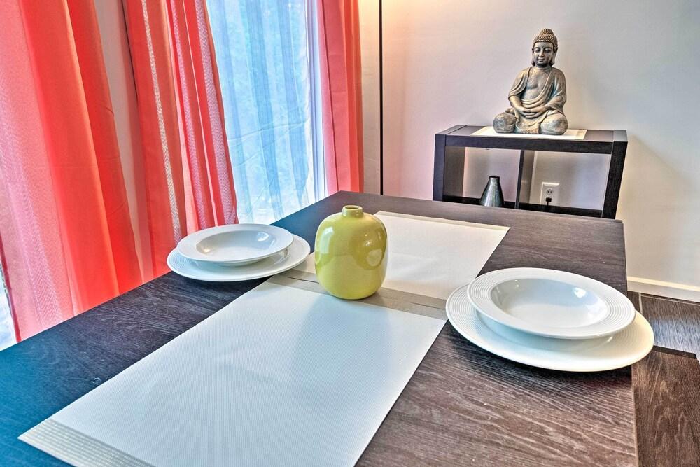 Bright Lakeside Studio - Hike, Fish, and Bike!