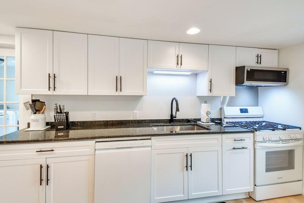 Getaway in Sodus Point w/ Private Yard