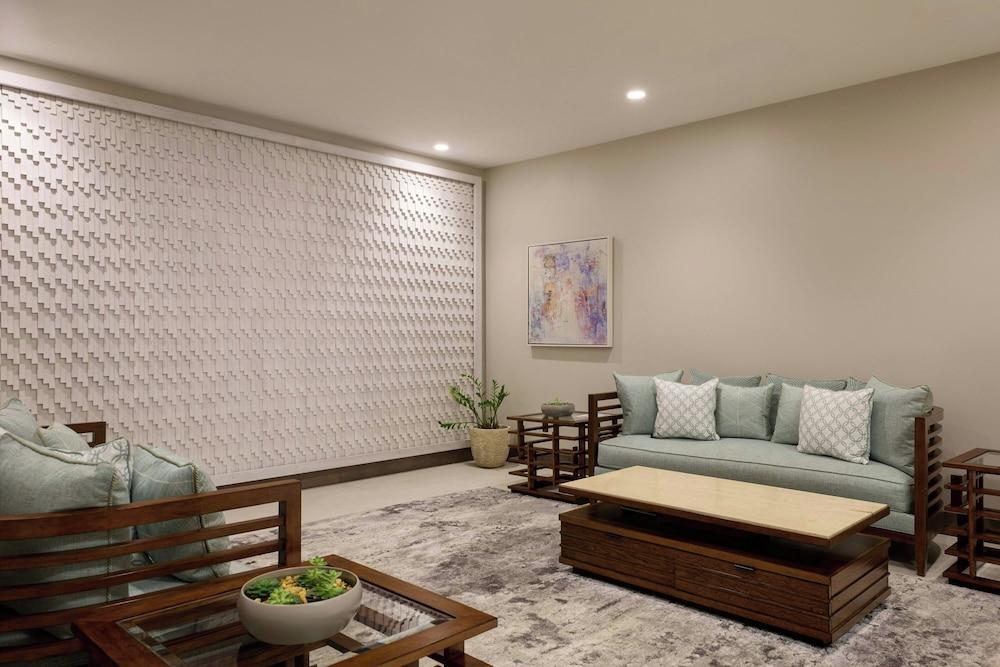 JW Marriott St. Maarten Beach Resort & Spa