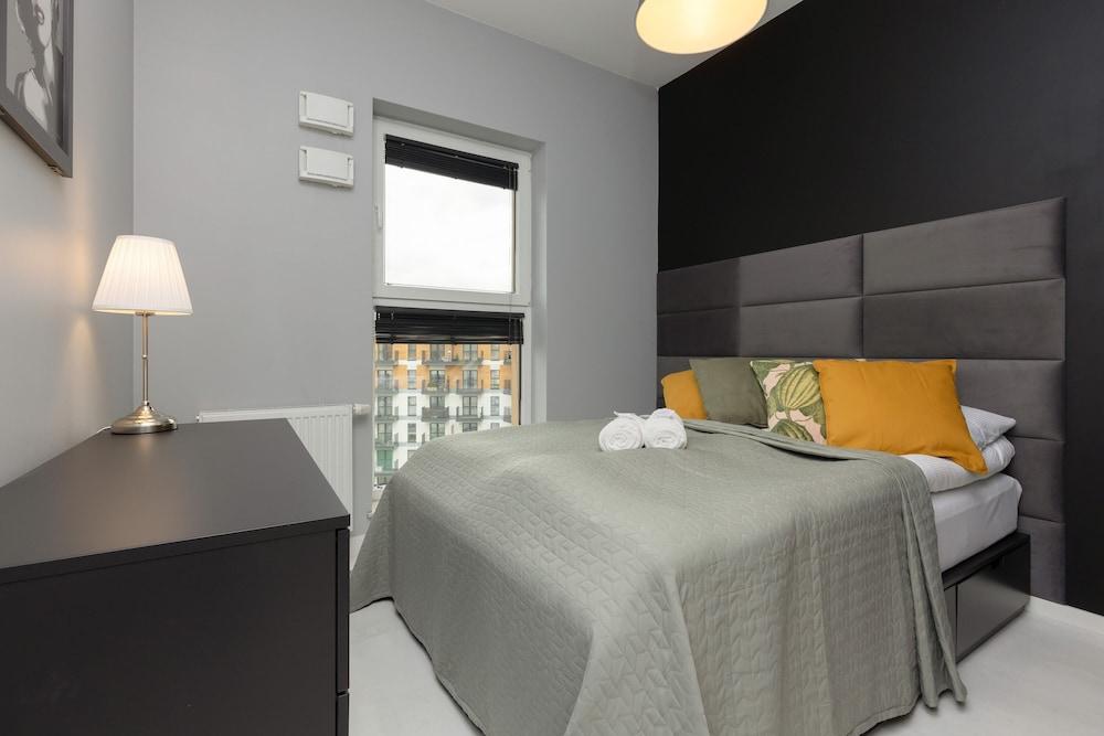 Borsucza Modern Apartment by Renters