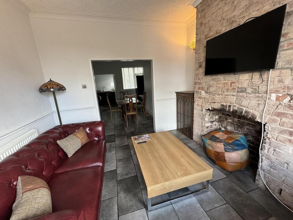 2bed - Garden-pets-freeparking-m1connections