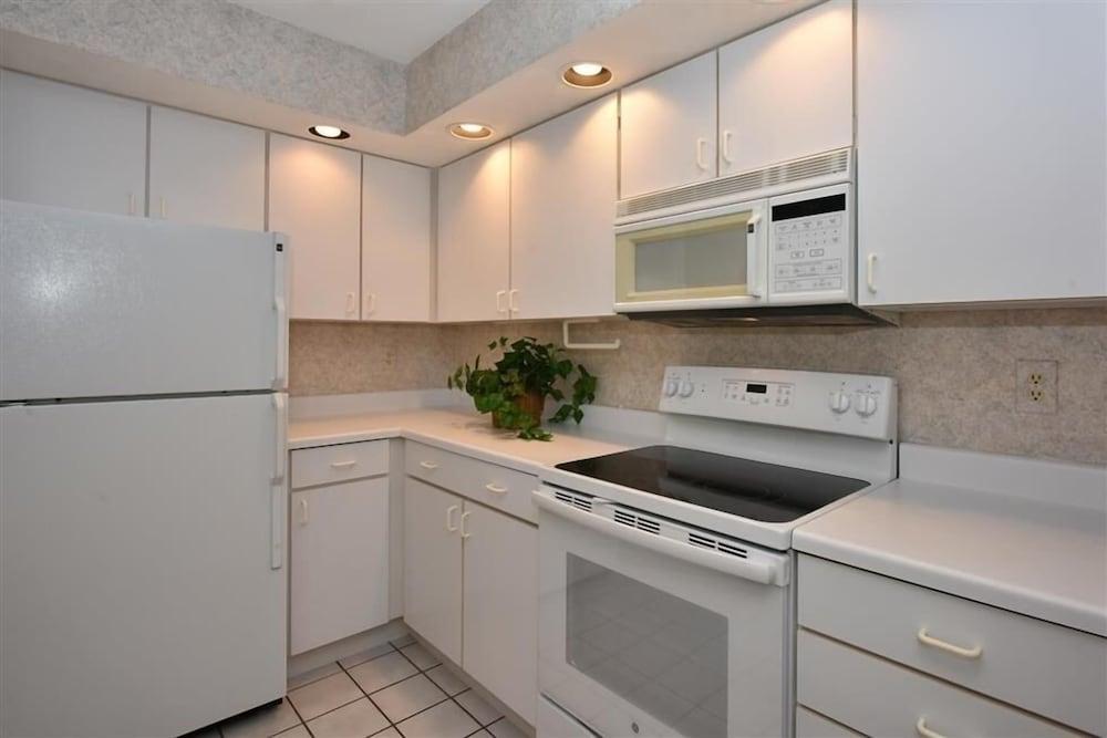 Seven Springs 3 BR Condo, Loft and Mountain Views! by RedAwning