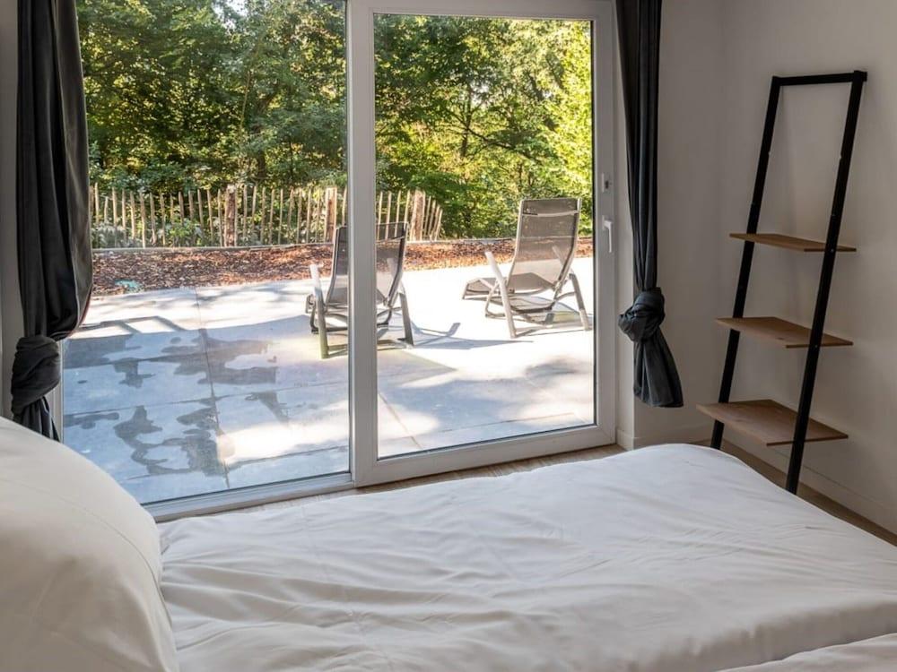 Chalet in the Woods With Nordic Bath