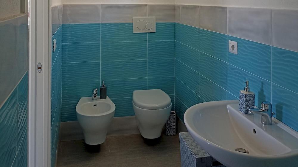 Welcomely - White Terrace - Condominio Acqualife