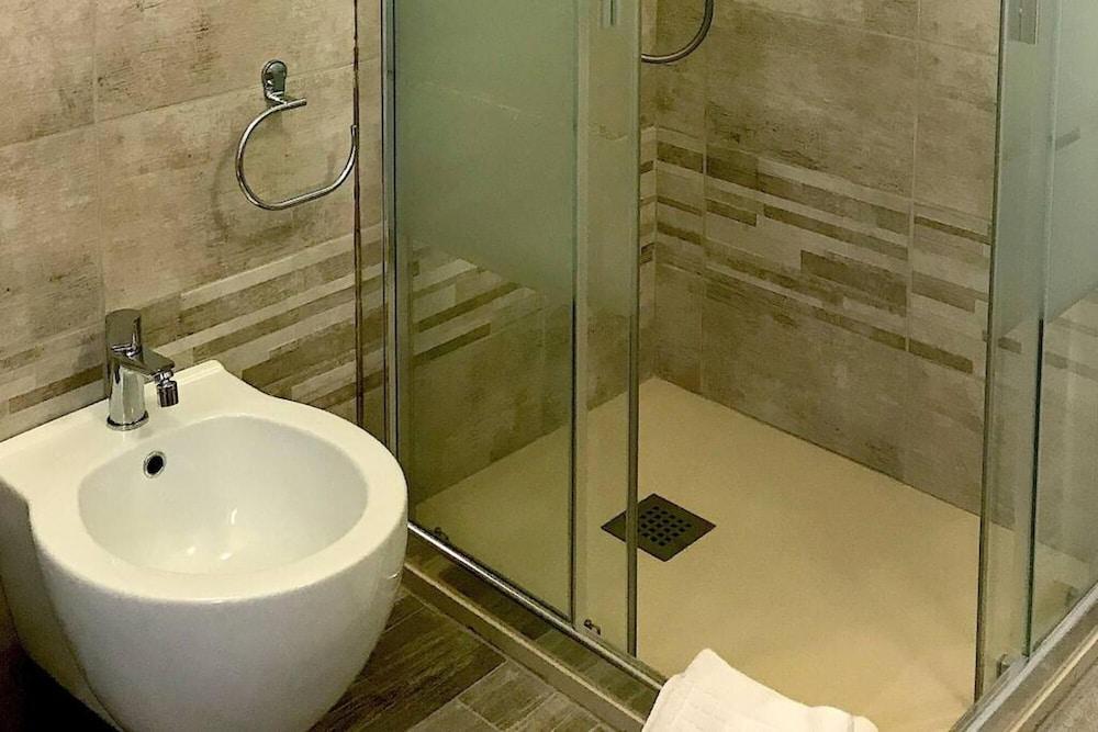 Welcomely - Santa Chiara