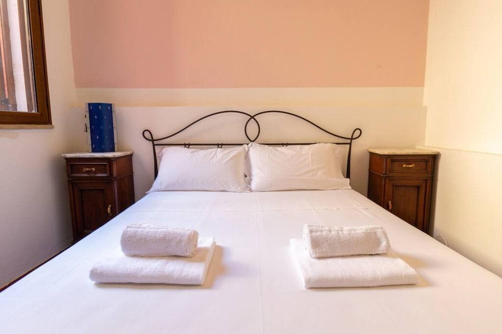 Welcomely - Josto Panoramic House