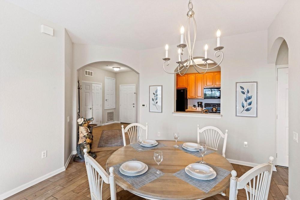 5000 Cayview Avenue #304