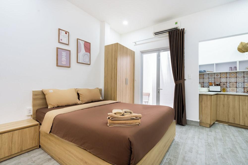 Ekomo Home 102 - Central Saigon