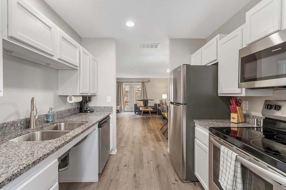 The Spoke - Experience Branson!