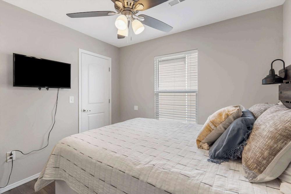 The Spoke - Experience Branson!