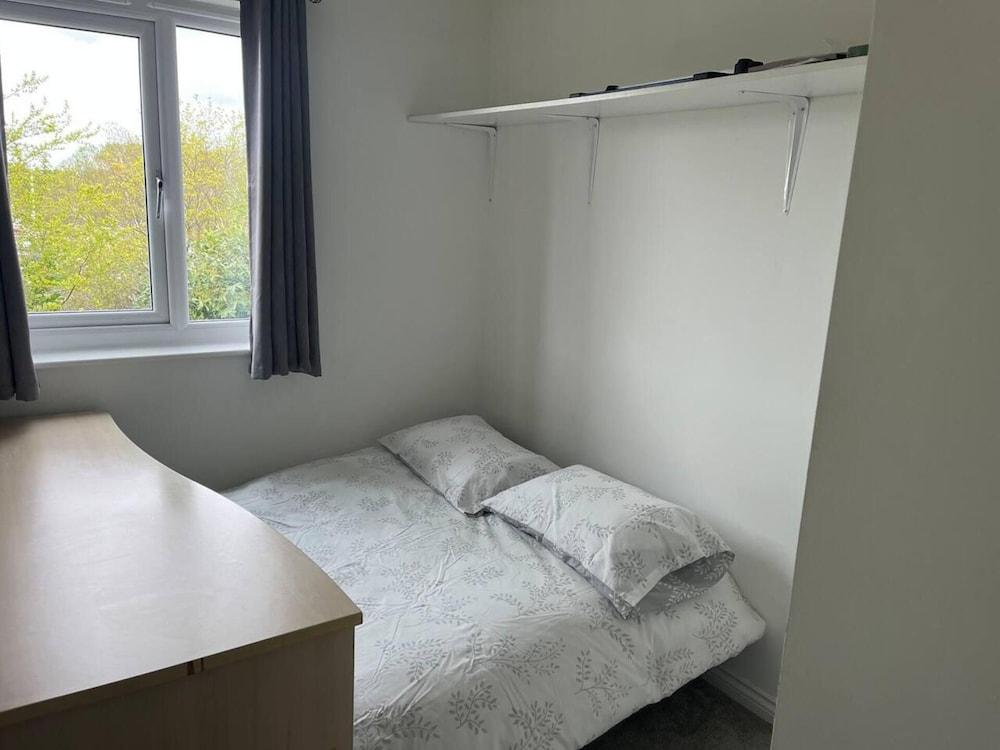 Remarkable 3-bed House in Wirral