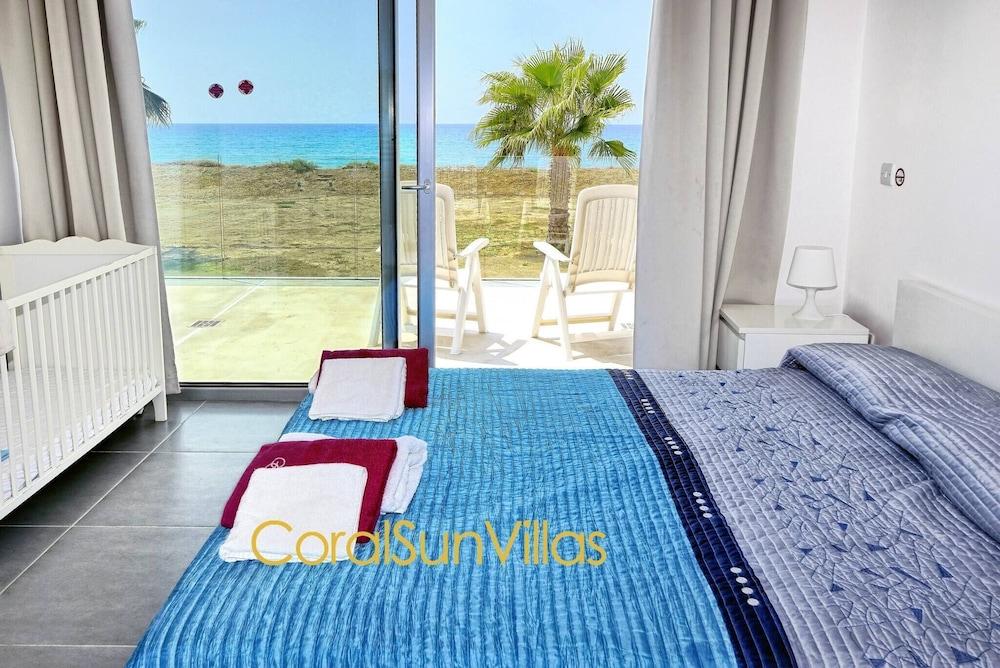 Blue - Beach Front Spectacular Villa Sleeps 10