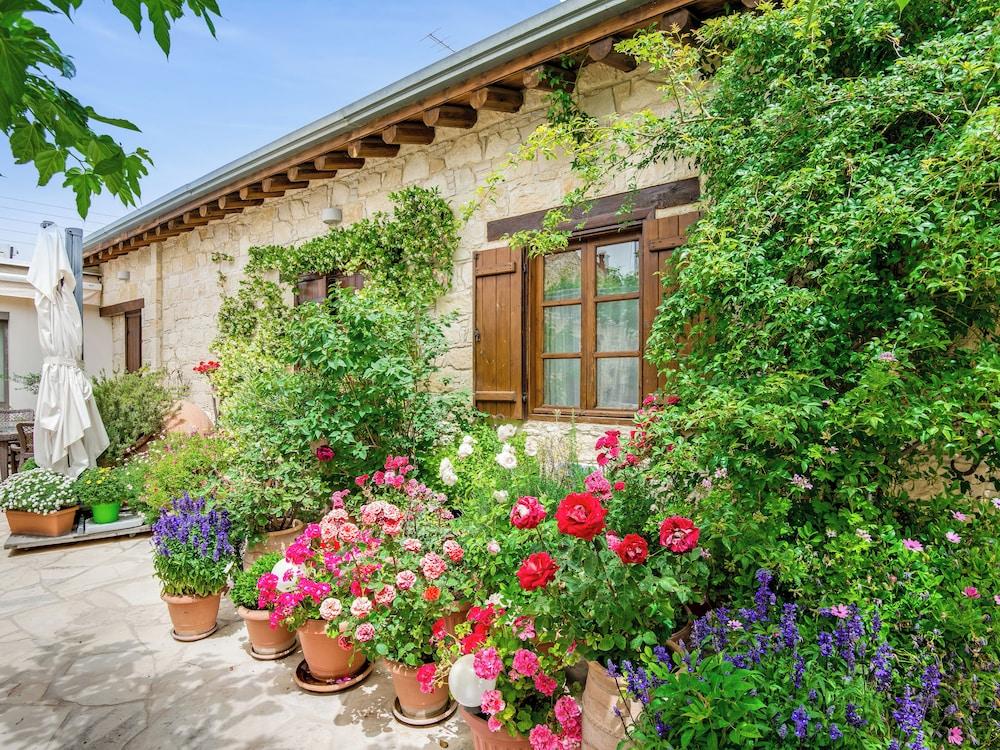 Sanders Arsorama - Cute 1-bdr Apt w/ Shared Patio