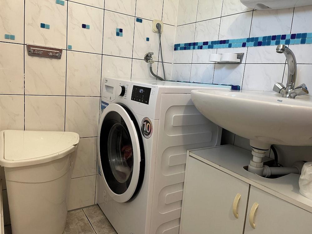 Ap 400m From Pebble Beach, Barrier-free