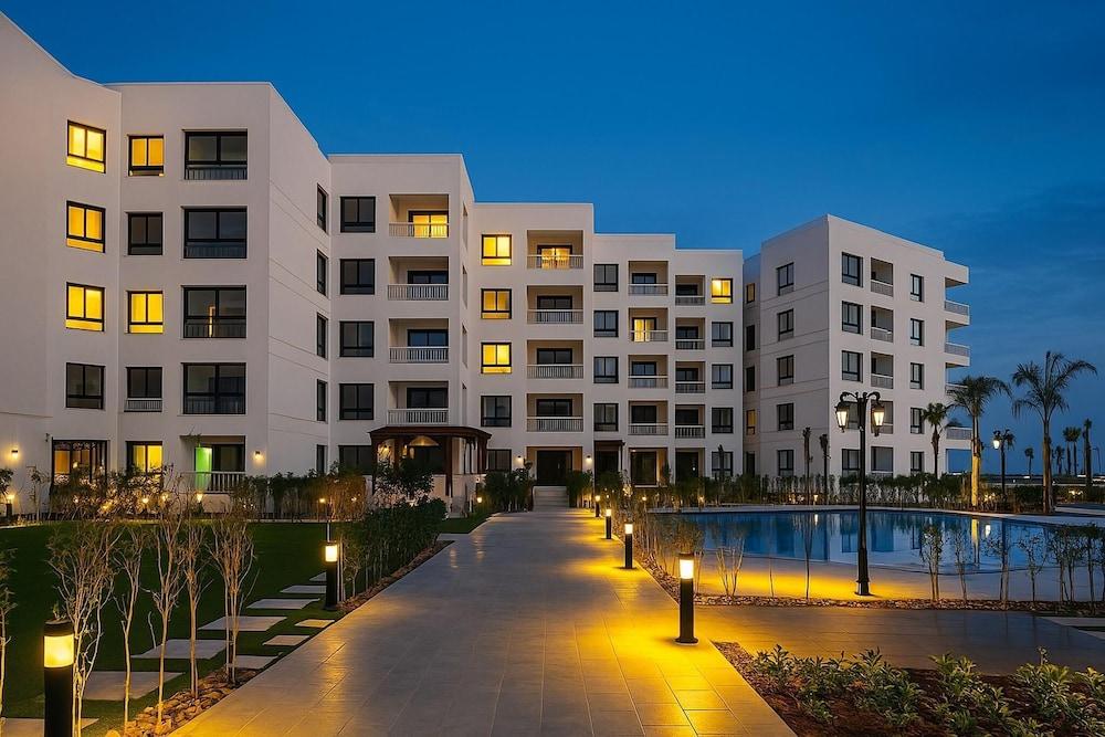 Elegant Beachfront Flat