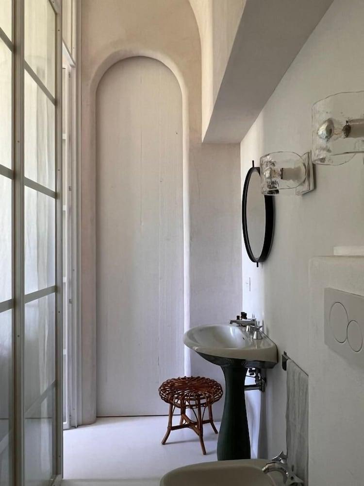 Capri Designer Suite by Elite Villas