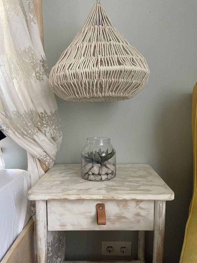 Pristine 1Br Apt in City Center