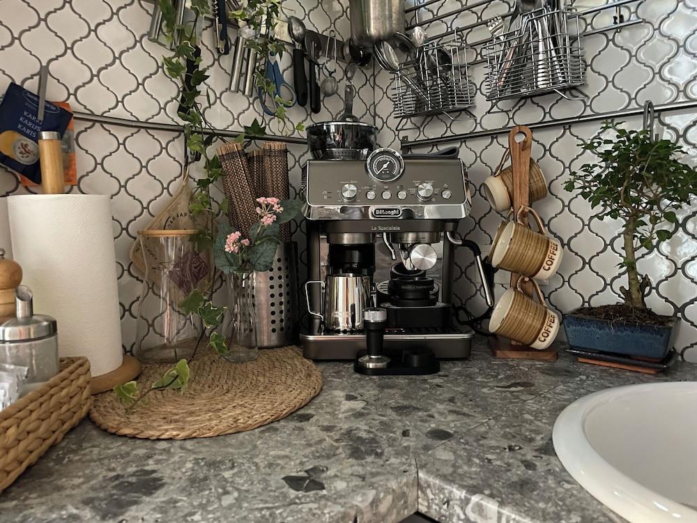 Pristine 1Br Apt in City Center