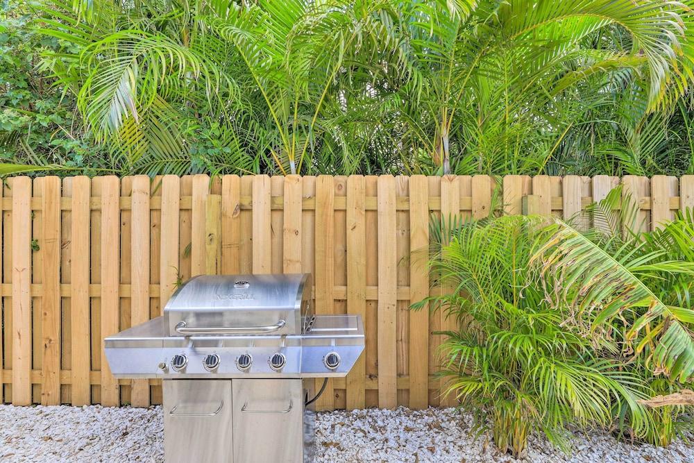 Dog-friendly Home w/ Pool & Yard in Bradenton