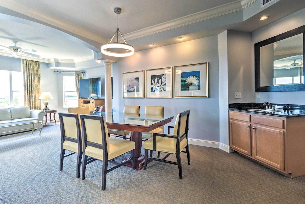 Championsgate Condo w/ Balcony + Resort Perks!