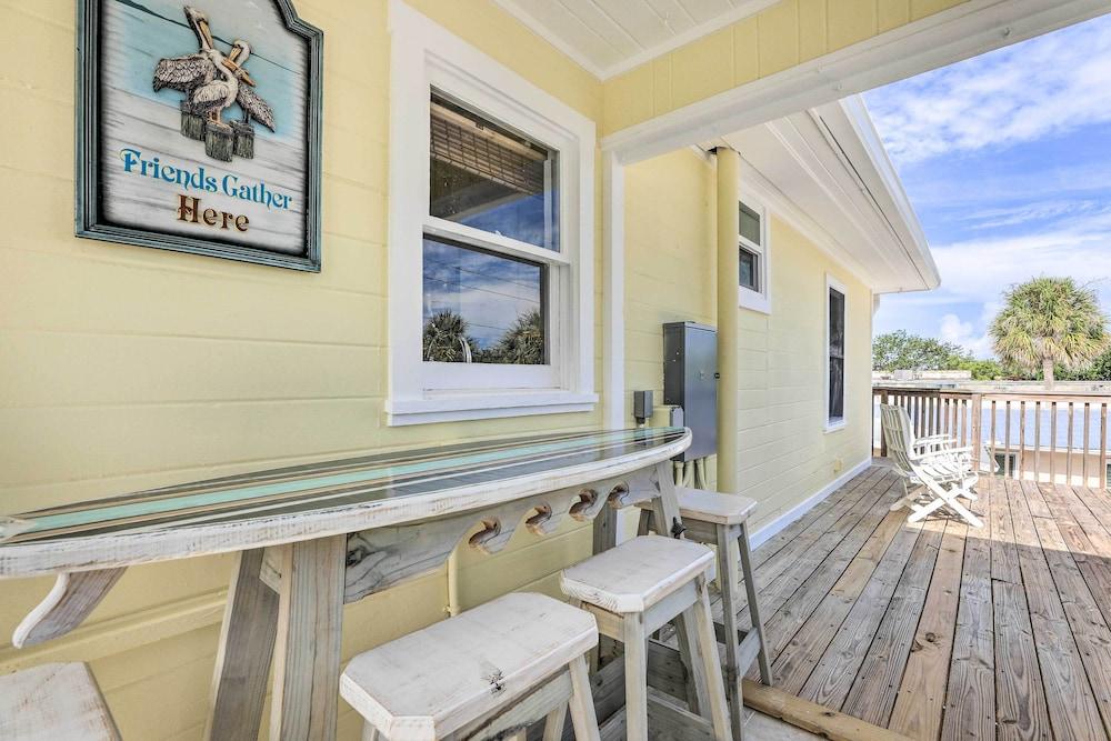 Siesta Key Village Home < Half Mi to Beach!