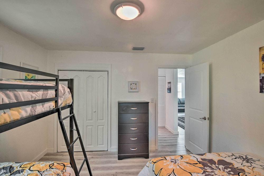 Daytona Beach Escape w/ Studio < 3 Mi to Beach!