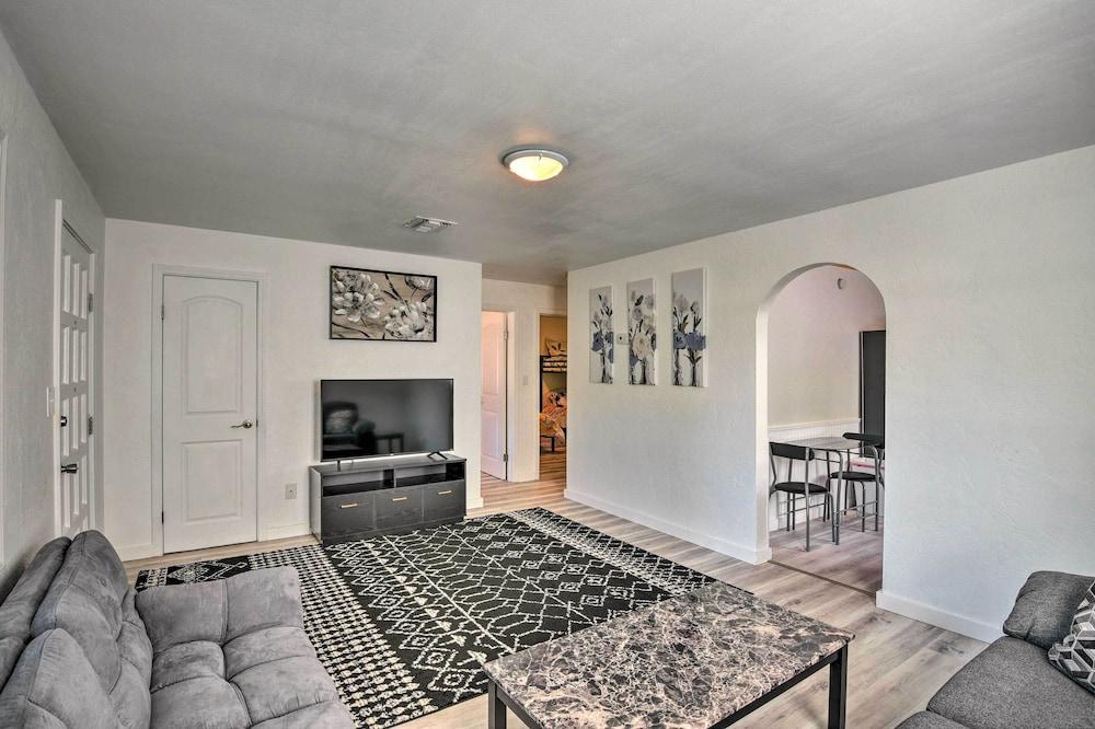 Daytona Beach Escape w/ Studio < 3 Mi to Beach!