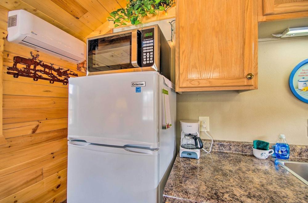 Creek Views & Grill: Idyllic Florence Cabin