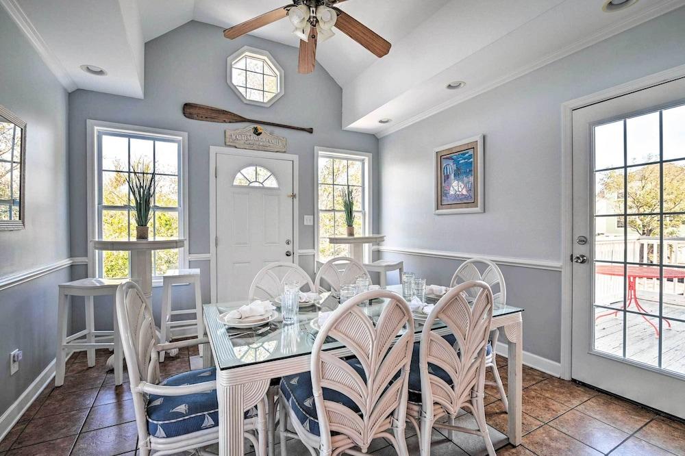 Murrells Inlet Upstairs Unit: 1 Block to Beach!