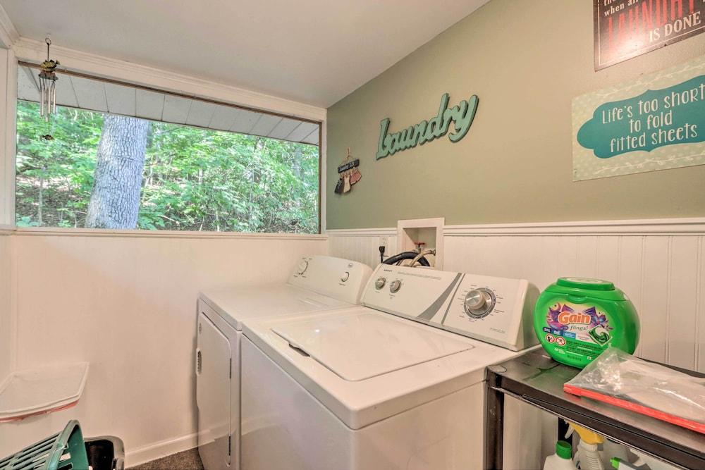 Walk to Waterfront: Osage Beach Escape!