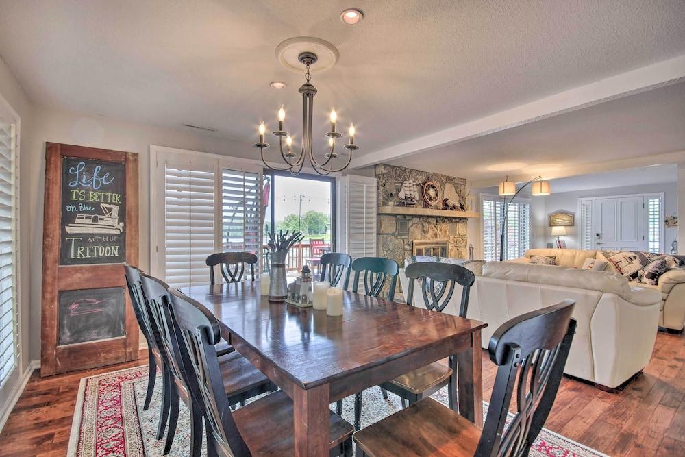 Private Dock: Waterfront Lake Ozark Home!