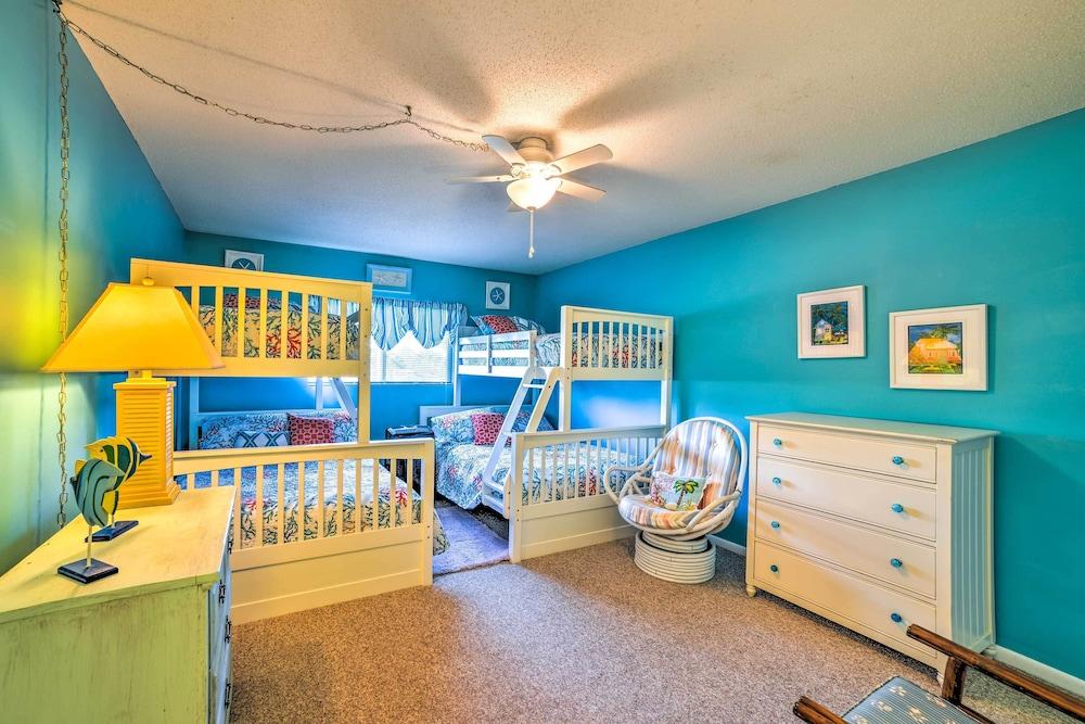 Coastal Atlantic Beach Duplex < 1 Mi to Boardwalk!