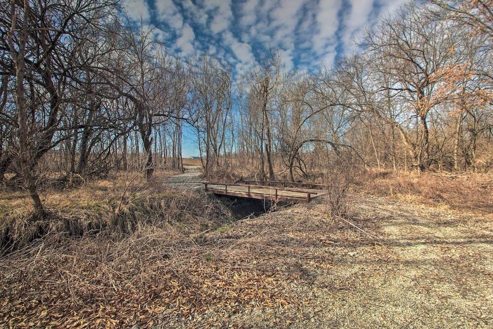 Pet-friendly Vacation Rental in Braymer!