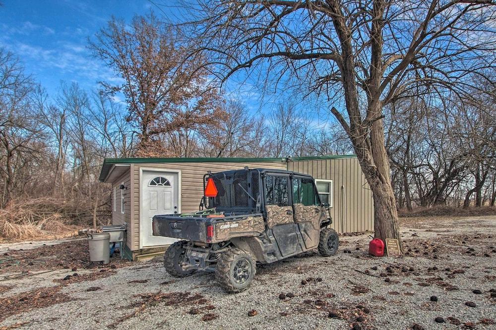 Pet-friendly Vacation Rental in Braymer!